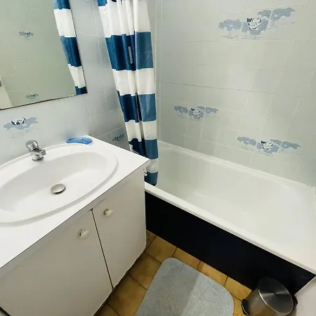 Studio Proche Plage Richelieu Avec Piscine - Fr-1-723-106 * Agde